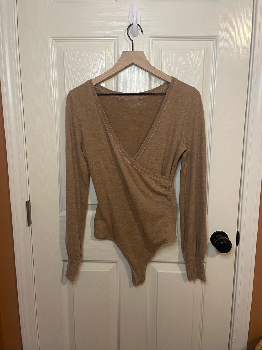 Abercrombie & Fitch Long Sleeve Wrap Bodysuit in Camel Size Medium